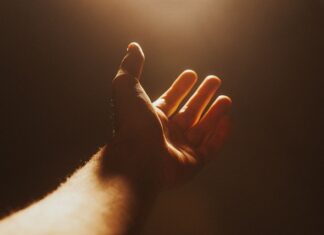 Jak zawrócić na ręcznym?