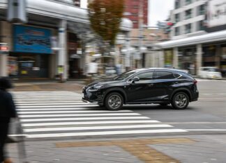 Ile pali Lexus GS 300h? Ile pali Lexus GS 300h?