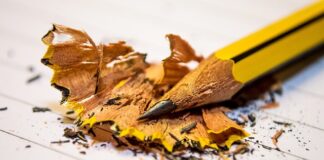 Jak usunąć opiłki metalu z lakieru?