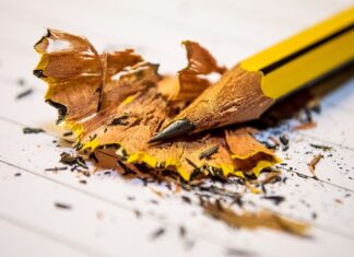 Jak usunąć opiłki metalu z lakieru? Jak usunąć opiłki metalu z lakieru?