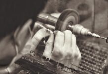 Czym umyć samochód przed polerowaniem?