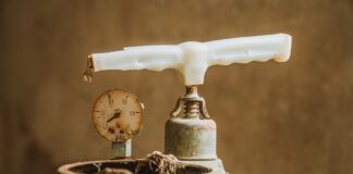 Jak sprawdzić czy reduktor puszcza gaz pod ciśnieniem?