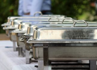 Co to jest podgrzewana przednia szyba? Co to jest podgrzewana przednia szyba?