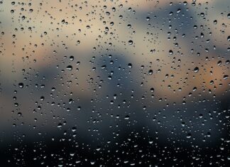 Jak jest zbudowana szyba w samochodzie?