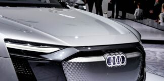 Ile przejedzie e-tron?